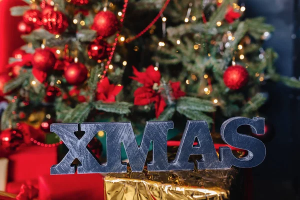 Letras Natal Mas Fundo Árvore Natal — Fotografia de Stock