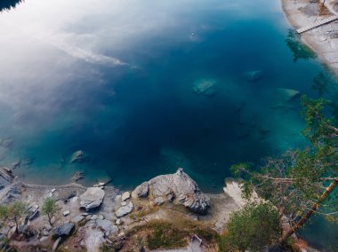 Flims caumasee mavi su göl'de İsviçre Alp Dağları, güneşli, yaz manzara, mavi gökyüzü