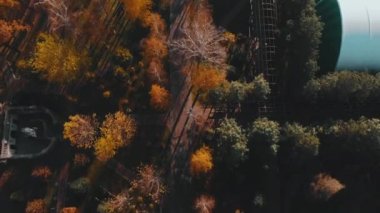 Yukarıda Mezhyhirya Residence, Ukrayna, hava sonbahar, 4 k sinematik renk sinek