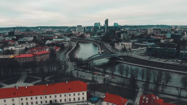 Het Time Lapse Luchtfoto Vilnius Lithuania Neris Een Nieuwe Moderne — Stockvideo