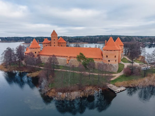 Vista Aérea Drone Castelo Trakai Lituânia — Fotografia de Stock