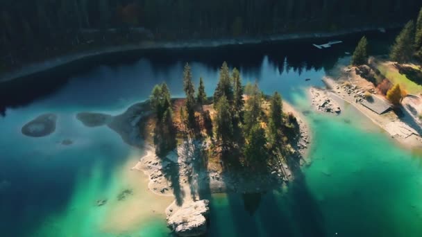 Flygfoto Över Den Flims Caumasee Alperna Berg — Stockvideo