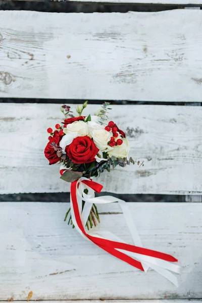 Esküvői csokor és esküvői dekoráció, virágok és esküvői Virágdíszítés — Stock Fotó