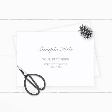 Düz yatıyordu üstten görünüm zarif beyaz kompozisyon kağıt çam koni ve vintage metal için makaslar ahşap arka plan.