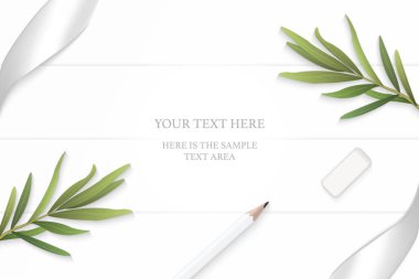 Düz yatıyordu üstten görünüm zarif beyaz kompozisyon gümüş şerit kalem silgi tarhun yaprak ahşap zemin zemin üzerine.