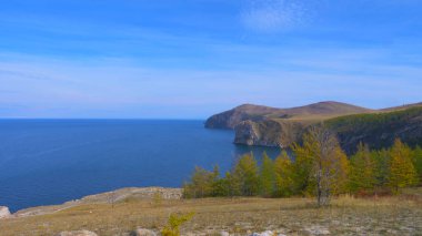 Güzel göl baykal Olkhon Adası görünümünde güneşli bir gün, Irkutsk Rusya Federasyonu.