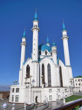 Tarihi ve mimari karmaşık Kazan Kremlin'in Kazan Rusya mavi gökyüzü ile.