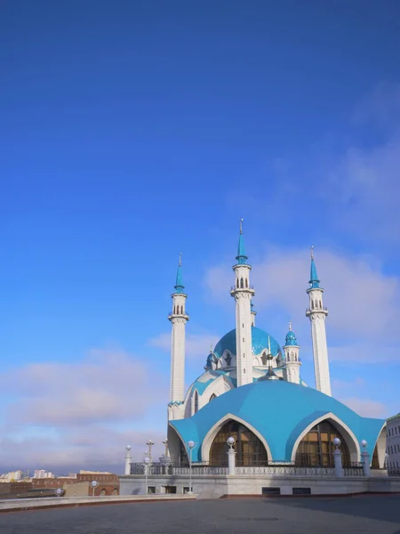 Historiska Och Arkitektoniska Komplexa Kazan Kreml Med Blå Himmel Kazan — Stockfoto