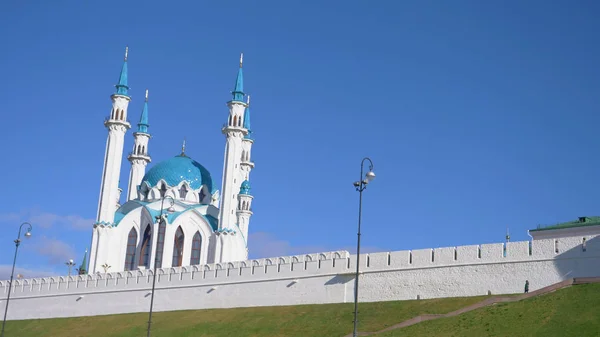 Historiska Och Arkitektoniska Komplexa Kazan Kreml Med Blå Himmel Kazan — Stockfoto