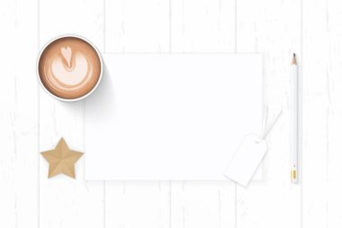 Düz yatıyordu üstten görünüm zarif beyaz kompozisyon kağıt kalem yıldız cr