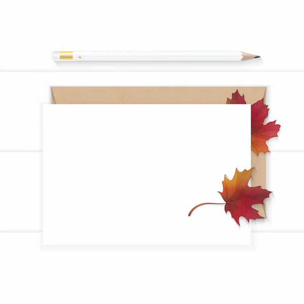 Flat lay vista superior elegante papel de composição branca envelope kraft — Fotografia de Stock