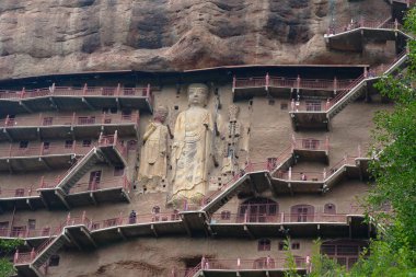 Tianshui şehrindeki Maijishan Mağara-Tapınağı Kompleksi, Gansu Eyaleti C
