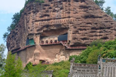 Tianshui şehrindeki Maijishan Mağara-Tapınağı Kompleksi, Gansu Eyaleti C