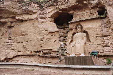Lanzhou 'daki Bingling Mağarası Tapınağı' nda antik Çin Buda Heykeli
