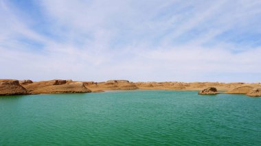 Dunhuang Gansu Çin 'deki Su Yadan Geopark manzarası