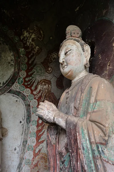 Комплекс пещеры-храма Майдзишань в городе Тяньшуй, провинция Ганьсу С — стоковое фото
