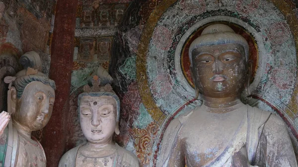 Maijishan Cave-Temple Complexo na cidade de Tianshui, província de Gansu C — Fotografia de Stock