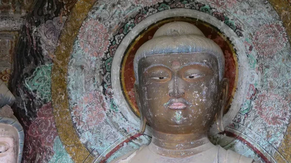 Maijishan Cave-Temple Complexo na cidade de Tianshui, província de Gansu C — Fotografia de Stock