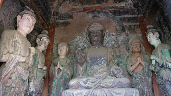 Maijishan Höhle-Tempel-Komplex in der Stadt Tianshui, Provinz Gansu — Stockfoto