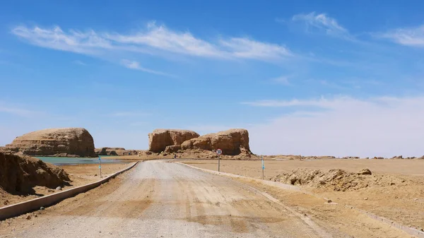 Paisaje vista del Geoparque del Agua Yadan en Dunhuang Gansu China —  Fotos de Stock