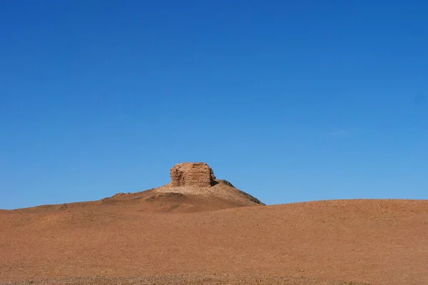 Paisaje vista del antiguo paso de Yangguan en la ruta de la seda en Gans — Foto de Stock