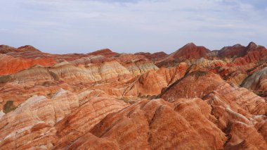 G 'deki Zhangyei Danxia Landform' un güzel doğa manzarası.
