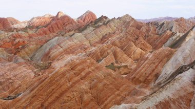 G 'deki Zhangyei Danxia Landform' un güzel doğa manzarası.