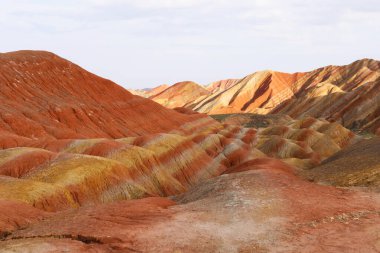 G 'deki Zhangyei Danxia Landform' un güzel doğa manzarası.