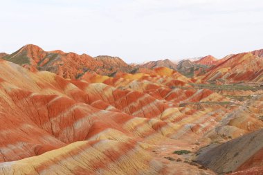 G 'deki Zhangyei Danxia Landform' un güzel doğa manzarası.
