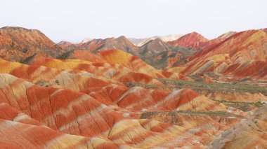 G 'deki Zhangyei Danxia Landform' un güzel doğa manzarası.