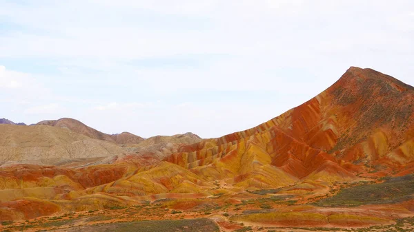 Gyönyörű természet táj kilátás Zhangyei Danxia Landform a G — Stock Fotó