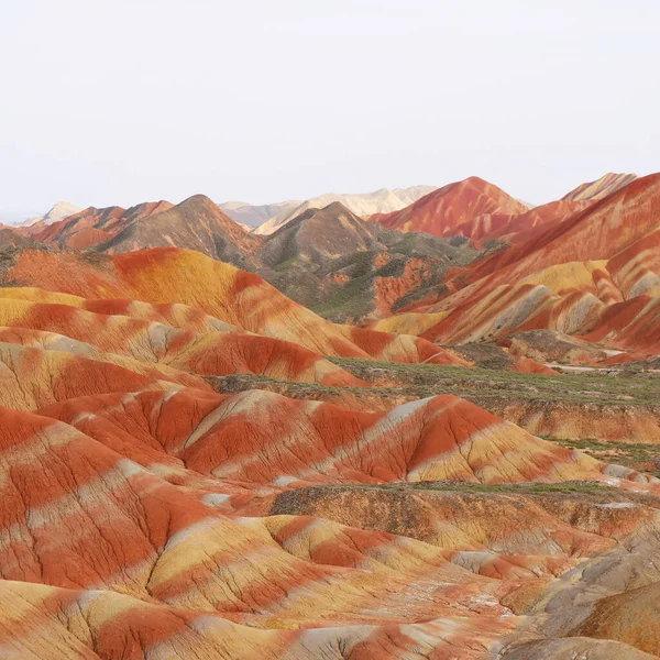 Gyönyörű természet táj kilátás Zhangyei Danxia Landform a G — Stock Fotó