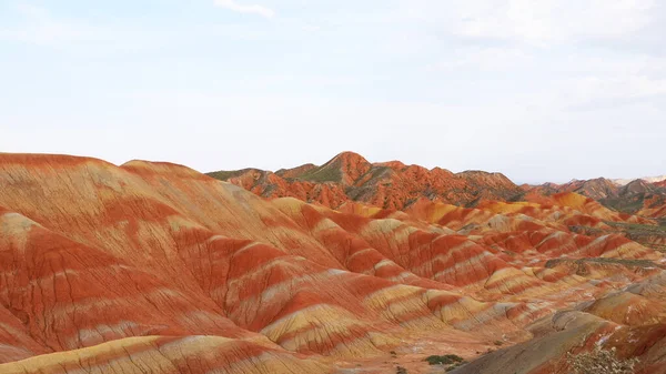 Prachtig natuurlandschap uitzicht op Zhangyei Danxia Landform in G — Stockfoto