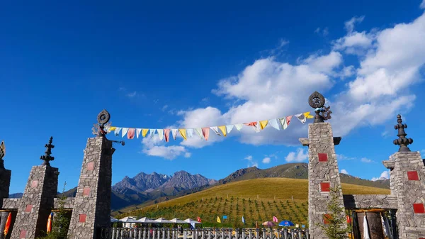 Beautiful nature landscape veiw of The Qilian Mountain Scenic Ar — ストック写真