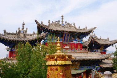 Xining Qinghai Çin 'deki Nanshan Dağı Tapınağı..