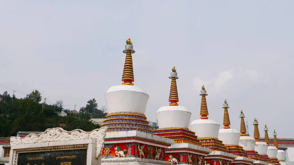 Mosteiro de Kumbum, Templo de Ta 'er, um mosteiro do budismo tibetano em H — Fotografia de Stock