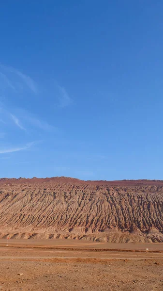 Paisaje natural de la Montaña Flaming en Turpan Xinjiang — Foto de Stock