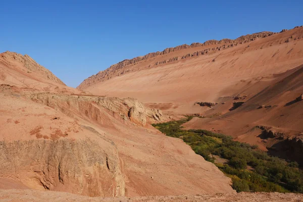 Paisaje natural vista del valle de la Montaña en llamas en Turpan X — Foto de Stock