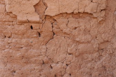 Tuyoq Köyü 'nde eski bir ev duvarı. 