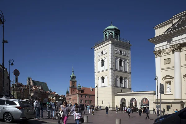 Old Town Stare Miasto, kasteel vierkant St. Annakerk, Warschau — Stockfoto