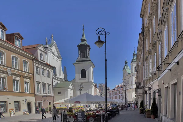 Kościół św jest barokowym budynku, dawniej Kościół — Zdjęcie stockowe