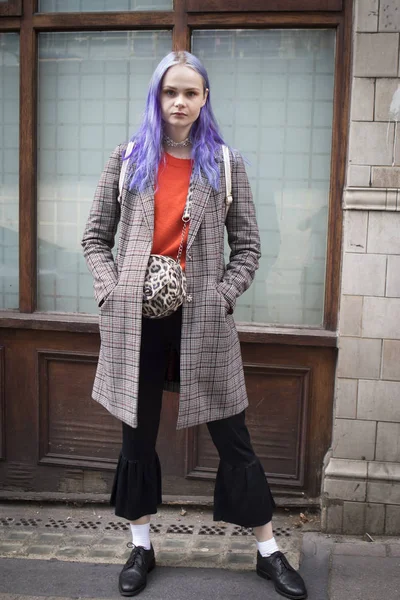 ロンドン イギリス 2018 ロンドン ファッション ウィーク中に路上での人々 青い髪 — ストック写真