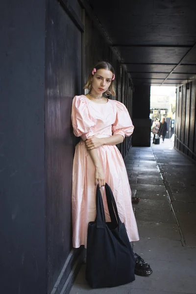 London September 2018 People Street London Fashion Week Blonde Girl — Stock Photo, Image