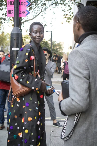 Londres Reino Unido Setembro 2018 Pessoas Rua Durante London Fashion — Fotografia de Stock