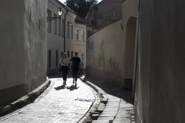 维尔纽斯老城，老城区狭窄的街道 — 图库照片