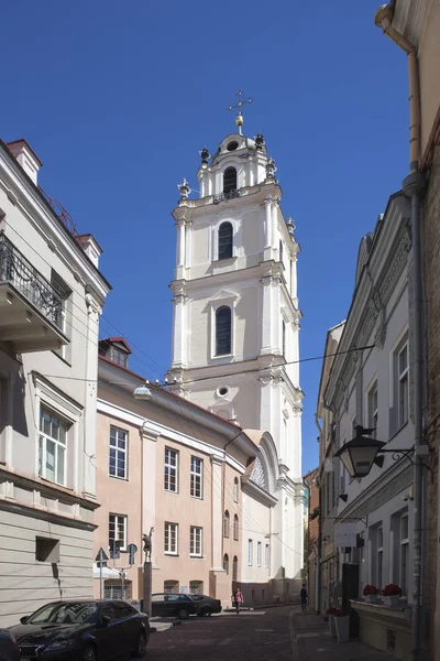 Dominikonu Street. Dominicaanse kerk van de Heilige Geest — Stockfoto