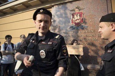 Protesto araştırmacı gazeteci Ivan Golunov gözaltına Moskova 'da düzenlenen