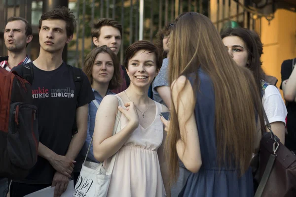 Protesta en Moscú por arresto del periodista de investigación Ivan Golunov — Foto de Stock