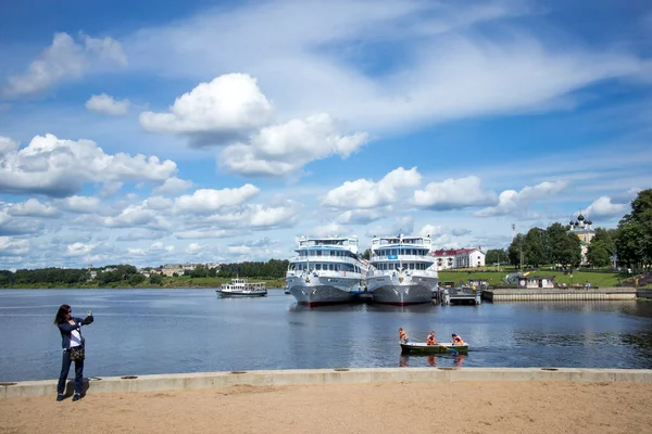 Uglich Rusia Julio 2020 Crucero Muelle Sobre Río Volga Antigua — Foto de Stock