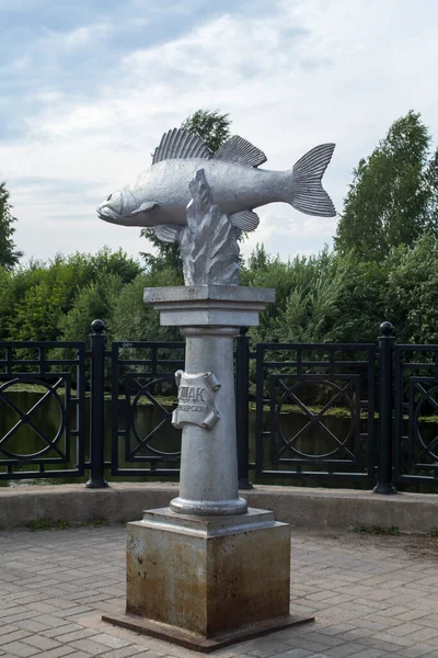 Belozersk Rússia Agosto 2020 Monumento Poleiro Lúcio Aterro Georgievsky Cidade — Fotografia de Stock